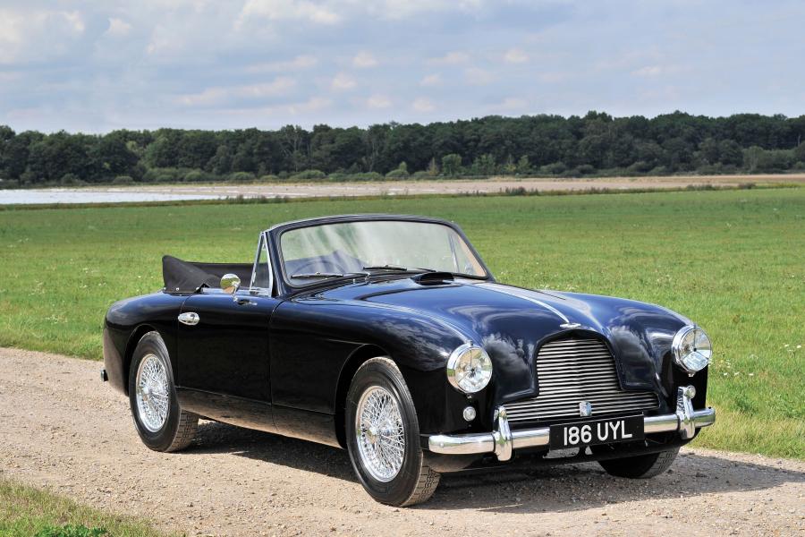  Aston Martin DB2/4 Drophead Coupe 1953 года  (UK) (фото 1 из 13)